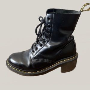DR. MARTEN LADIES BLACK LEATHER BOOT